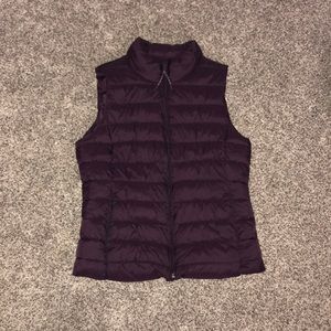 GAP purple/maroon vest